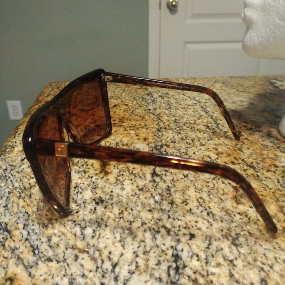 Vintage Rivera 2702 Oversized Square Sunglasses Retro 1970 100% UV Protection HK - Picture 6 of 12